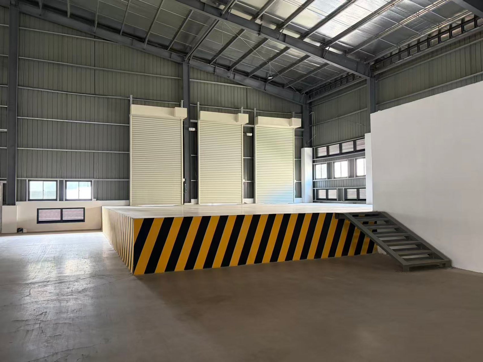 Loading platform